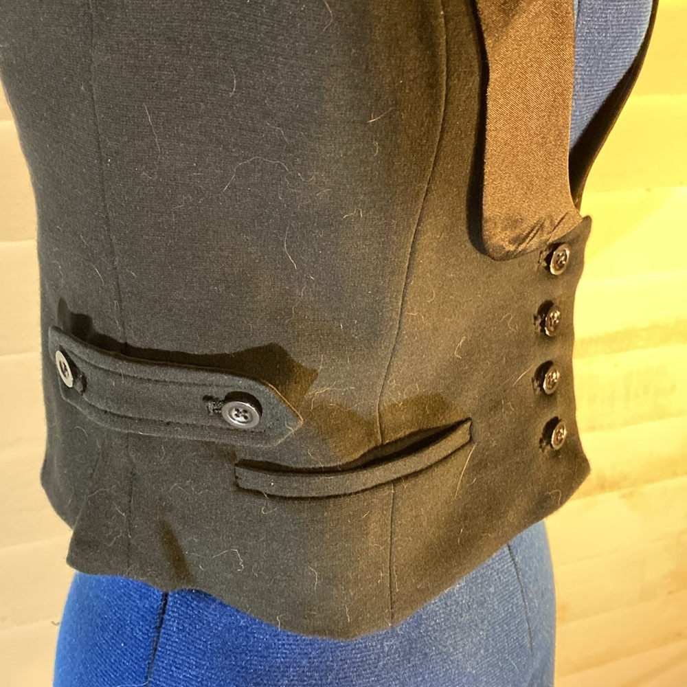 GAP - Picture 3 of 6
